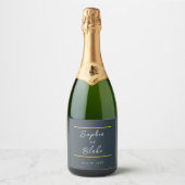Grijs, Wit en Goud Bruid & bruidegom Bruiloft Sparkling Wijnetiket (Voorkant)