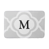 Grijs & wit Quatrefoil Patroon Monogrammen Badmat (Voorkant)