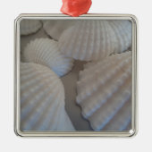 Grijs Wit, Seashells, Zee Shell Summer Beach Love Metalen Ornament (Voorkant)
