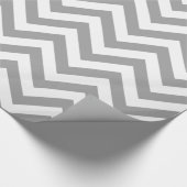 Grijs wit XL Chevron ZigZag patroon Cadeaupapier (Hoek)