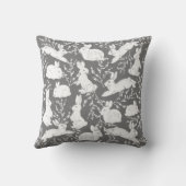 Grijs Witte Bunny Rabbit Berry Pattern Neutraal Kussen (Achterkant)