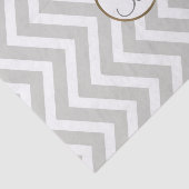 Grijs Witte Chevron Print Monogram Letter Initiaal Tissuepapier (Detail)