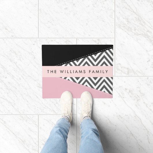 Grijs zigzag, Grijs Chevron, Roze, Jouw naam Deurmat (Binnen)