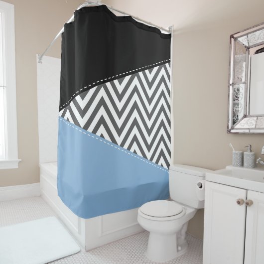 Grijs zigzag, Grijs Chevron, Zigzag Pattern, Blauw Douchegordijn (In situ)
