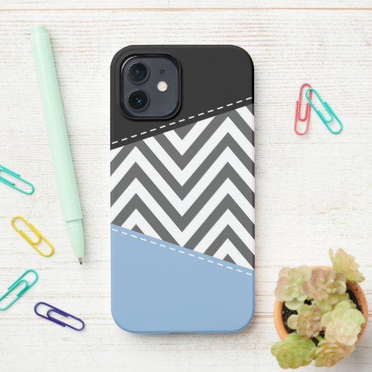Grijs zigzag, Grijs Chevron, Zigzag Pattern, Blauw iPhone Hoesje (Op bureau)