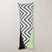 Grijs Zigzag, Grijze Chevron, Zigzag Patroon, Mint Lichaamskussen (Achterkant (Verticaal))