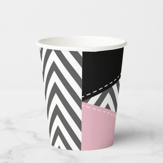 Grijs zigzag, Grijze Chevron, Zigzag Pattern, Roze Papieren Bekers (Rechts)