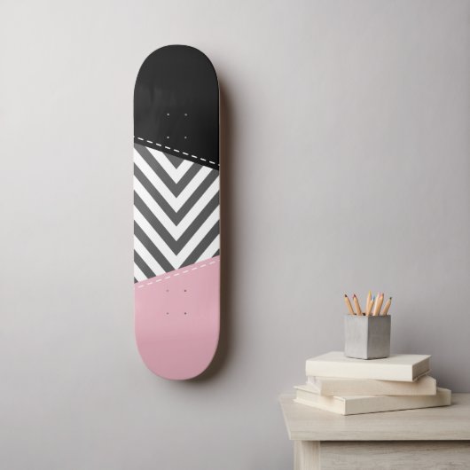 Grijs zigzag, Grijze Chevron, Zigzag Pattern, Roze Persoonlijk Skateboard (Muurkunst)