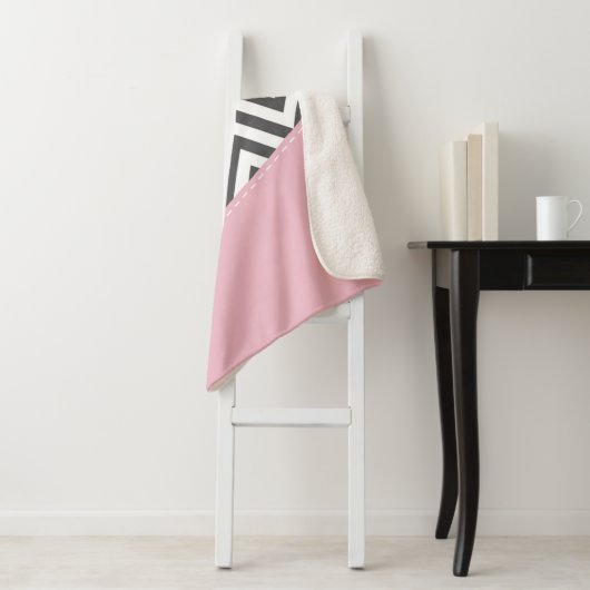 Grijs zigzag, Grijze Chevron, Zigzag Pattern, Roze Sherpa Deken (In situ)