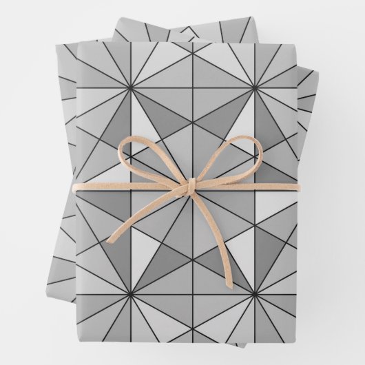 grijs zwart wit mozaïekdriehoekspatroon inpakpapier vel (In situ)