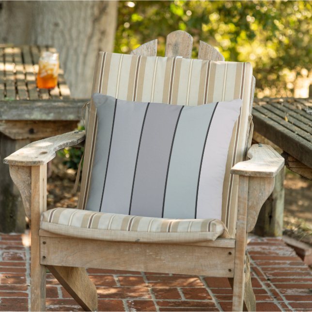 Grijsgroen met zwarte strepen op Waterverf papier Buitenkussen (Stoel)