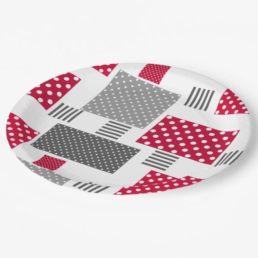 Grijsrode stip patchwork op witte achtergrond papieren bordje (Gekanteld)