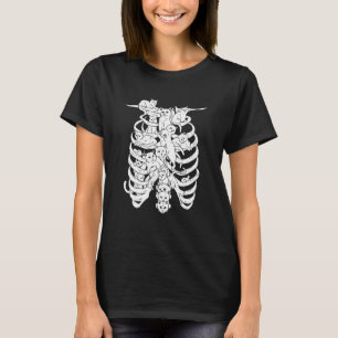 Grijszwarte Katten Skelet Borst Halloween Nacht Me T-shirt
