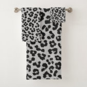 Grijze Ash Leopard Cheetah Dier Print Patroon Bad Handdoek (Insitu)
