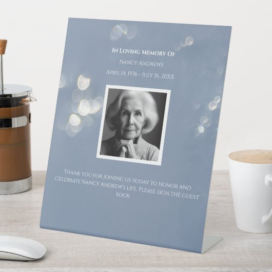 Grijze begrafenismonument reclamebord met voetstuk (Insitu)