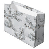 Grijze besneeuwde kerstboomtakken groot cadeauzakje (Voorkant Gekanteld)