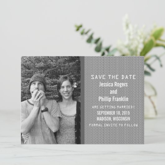 Grijze binaire code foto save the date uitnodiging (Staand voorkant)
