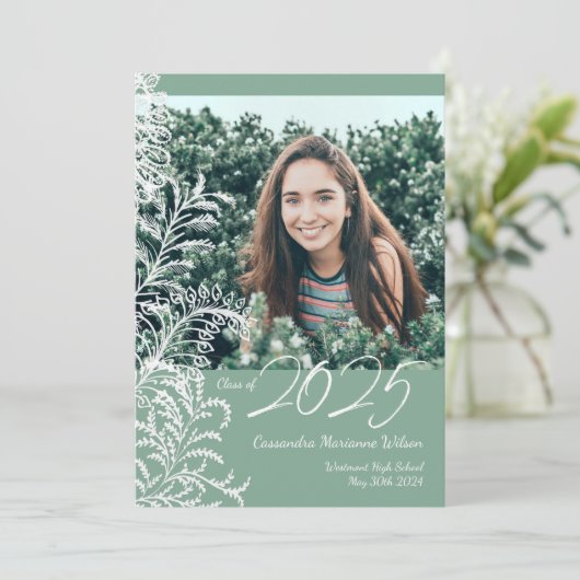 Grijze bladeren Foto-Afstuderen aankondiging (Staand voorkant)