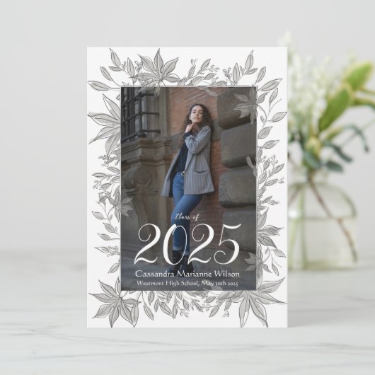Grijze bladeren Foto-Afstuderen aankondiging (Staand voorkant)
