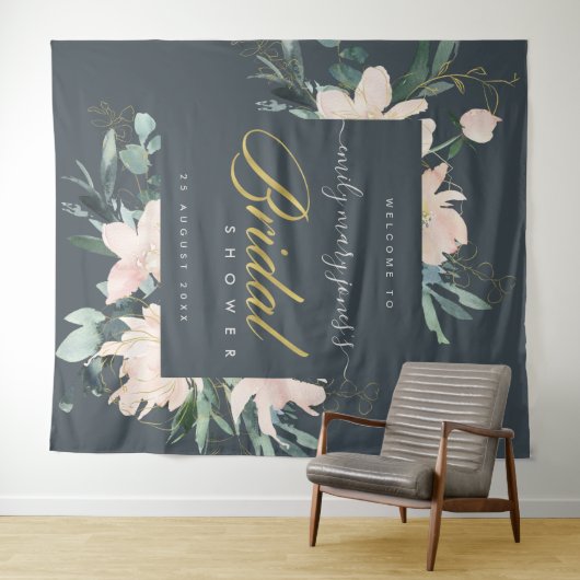 GRIJZE BLOZEND FLORALE WATERVERF BRUIDSSHOWER WELK WANDKLEED (In Situ (horizontaal))