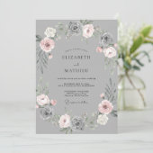Grijze Blush Bloemenslingers Bruiloft Kaart (Staand voorkant)