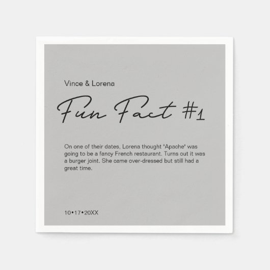 Grijze bruiloft gepersonaliseerde fun fact servet (Voorkant)