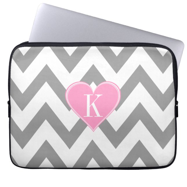 Grijze Chevron met roze monogram Laptop Sleeve (Voorkant)