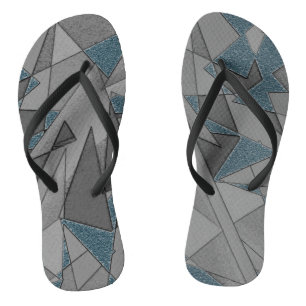 Grijze driehoeksnede met ruwe, donkerblauwe stukke teenslippers