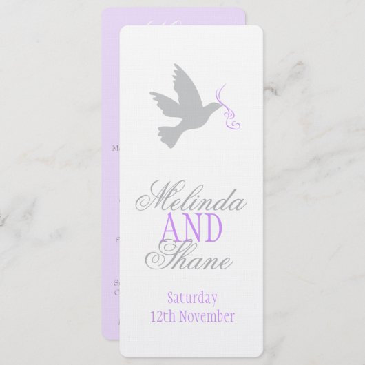 Grijze duif met het menu van het paarse trouwdiner (Voorkant / Achterkant)