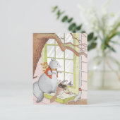 Grijze eekhoorn en vogel die in het raam kijken briefkaart (Staand voorkant)