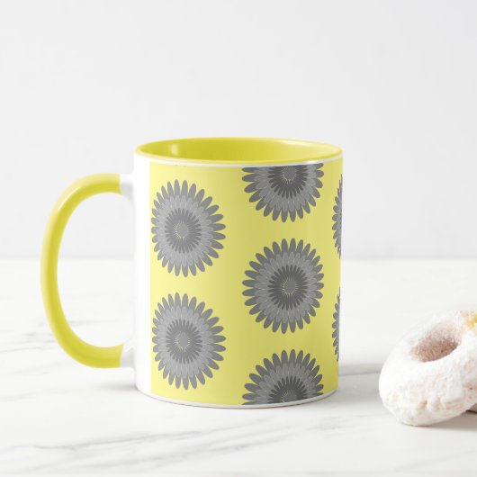 grijze en gele afdruk, mok (Met donut)