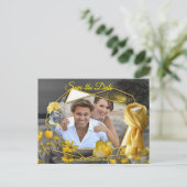 Grijze en gele tulpen met zonsondergang aankondigingskaart (Staand voorkant)