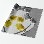 Grijze en gele tulpenbloem 2021 kleuren cadeaupapier (Uitgerold)