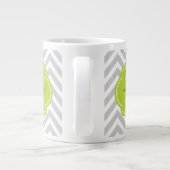 Grijze en groene Chevron Custom Monogram Grote Koffiekop (Achterkant)