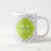 Grijze en groene Chevron Custom Monogram Grote Koffiekop (Rechts)