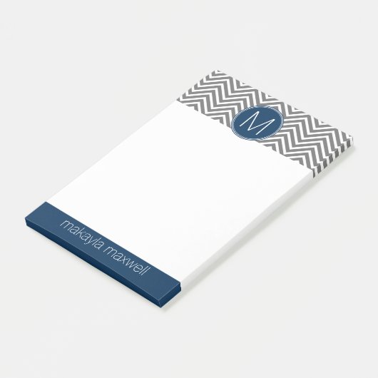 Grijze en marineblauwe Chevrons met enkel monogram Post-it® Notes (Schuin)