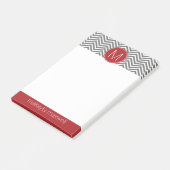 Grijze en rode Chevrons met aangepast monogram Post-it® Notes (Schuin)