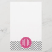 Grijze en roze Chevrons met aangepast monogram Briefpapier (Voorkant)