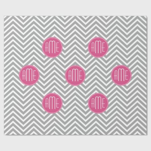 Grijze en roze Chevrons met aangepast monogram Cadeaupapier (Vlak)