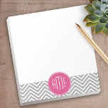 Grijze en roze Chevrons met aangepast monogram Notitieblok<br><div class="desc">Een gewaagd kunstdecoontwerp in verse,  vrolijke kleuren. Als u de monogrammen moet aanpassen,  klik op de pas het knoop aan en breng veranderingen aan.</div>
