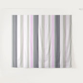 Grijze en roze verticale strepen. wandkleed (Voorkant (horizontaal))