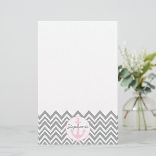 Grijze en witte Chevron met Pastel Roze Nautical Briefpapier (Staand voorkant)