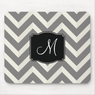 Grijze en witte Chevron Stripes met monogram Muismat