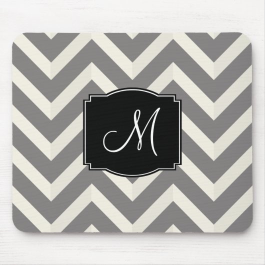 Grijze en witte Chevron Stripes met monogram Muismat (Voorkant)