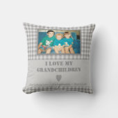 Grijze en witte gipsham met namen en foto's kussen (Voorkant)