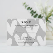 Grijze en witte harten bruiloft RSVP (Staand voorkant)