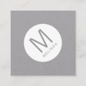 Grijze en witte minieme monogram vierkante visitekaartje (Voorkant)