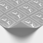 Grijze en witte rendieren met sneeuwvlokken kerst cadeaupapier (Hoek)