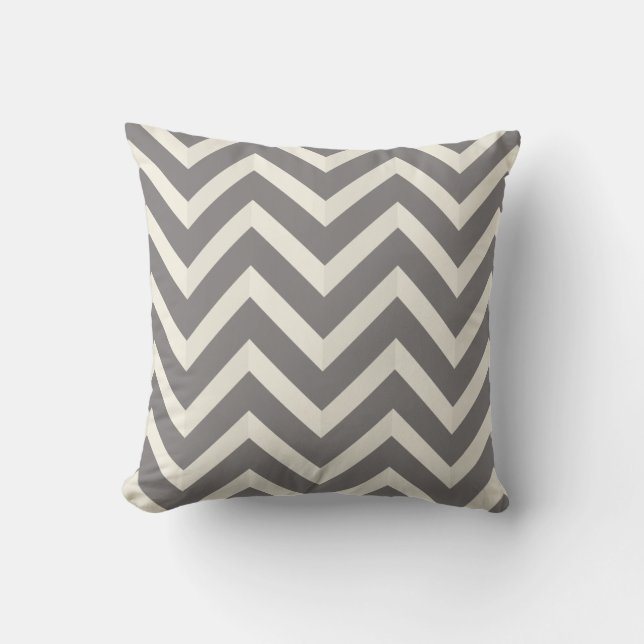 Grijze en Witte Schaduw Chevron Stripes Patroon Kussen (Voorkant)