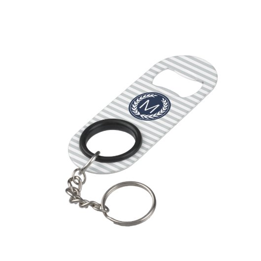 Grijze en witte strepen met Navy Monogram Sleutelhanger Flessenopener (Achterkant Gekanteld)